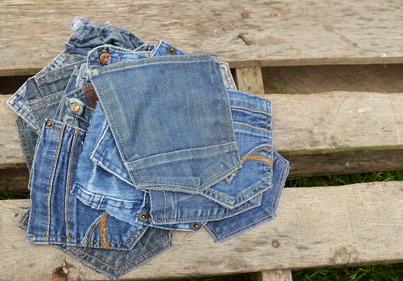 35 Creative DIY Craft Ideas For What to Do With Old Jeans | Denim crafts,  Repurpose old jeans, Blue jeans crafts
