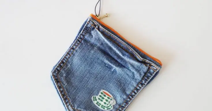 पुरानी जींस से बनाएं ट्रैवल बैग/Handmade Travel Bag Cutting And  Stitching/Zipper Bag/Shopping Bag I - YouTube