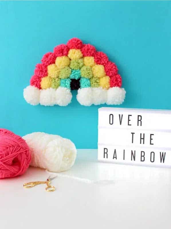 Fun pom pom crafts - so many ideas you will not have thought of! ·  VickyMyersCreations