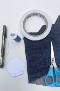 DIY Free Mug Rug Pattern -You Will Want To Make - Pillar Box Blue