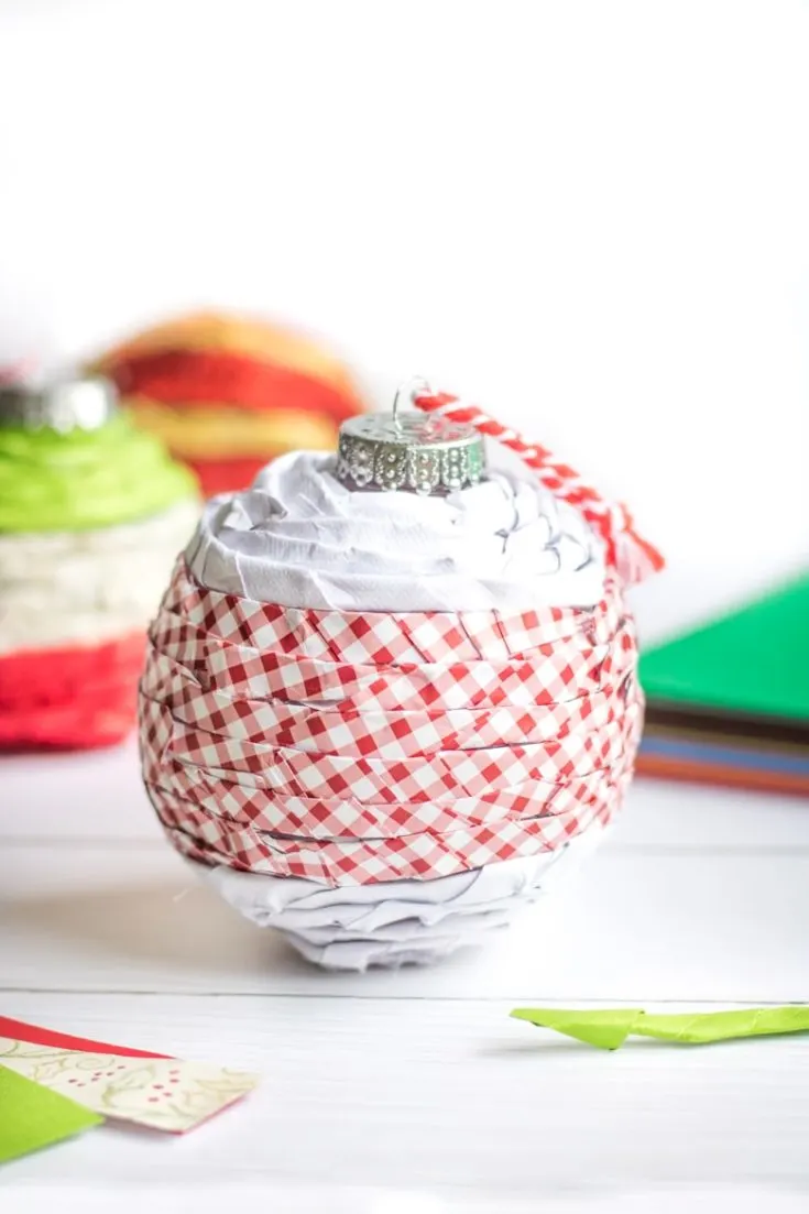 Christmas Craft Tutorial: Make a Retro Cake Pan Diorama