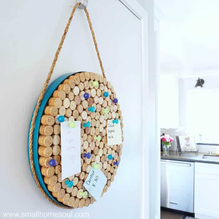 30 Wine Cork Crafts and Creative Wine Cork Projects - Fabulessly