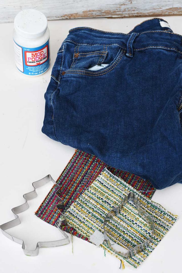 Easy Decorative DIY Denim Pot Holders From Your Old Jeans - Pillar Box Blue