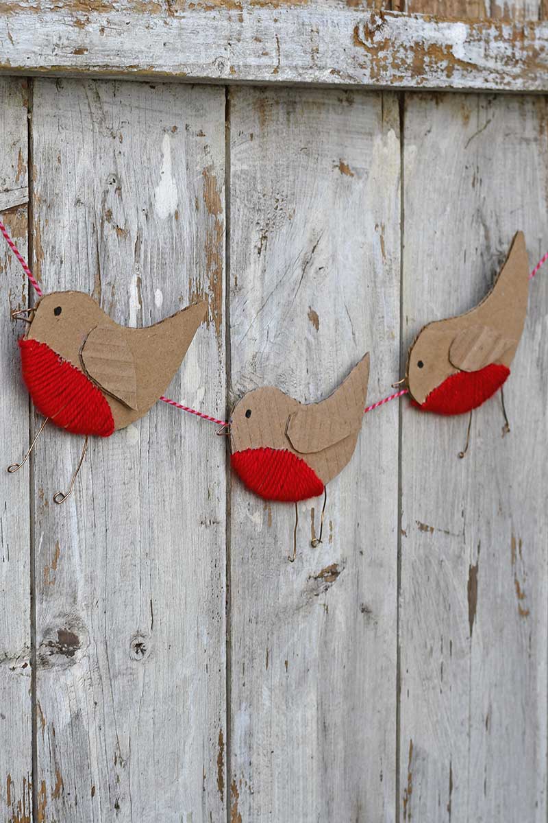 cardboard robin Christmas garland